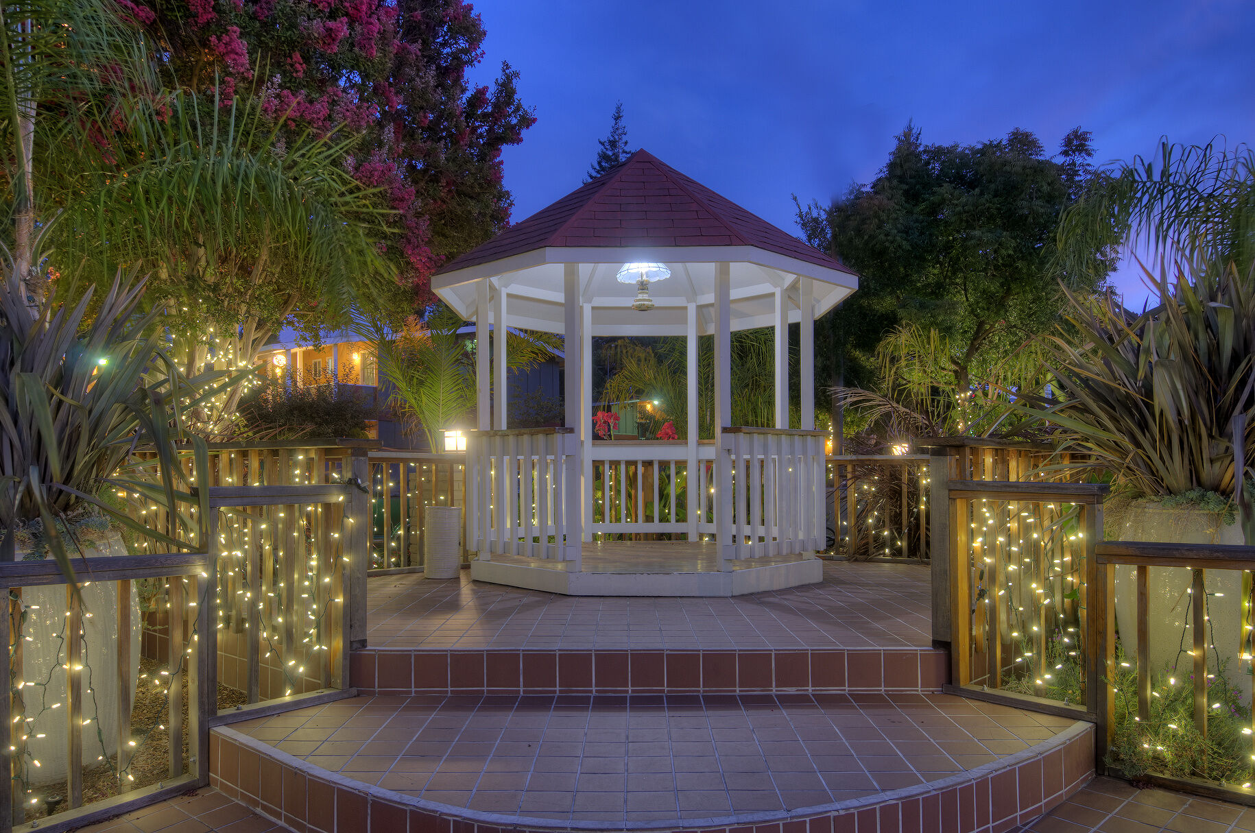 Dinah's Garden Hotel Palo Alto Exterior foto